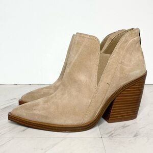 Vince Camuto Gradina Tan Suede Bootie 7M